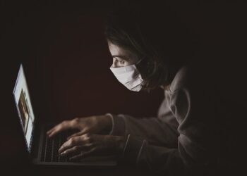 Proliferano i siti on-line sul Covid-19