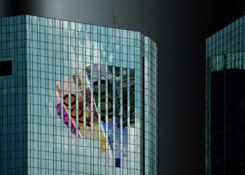 Gli istituti bancari crescono in Rete