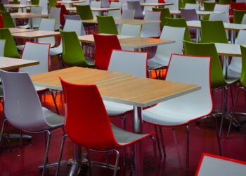 Food Policy. Ridotte del 20% le emissioni di Co2 dei menu delle mense scolastiche di Milano Ristorazione