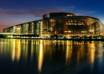 Allarme del Parlamento europeo sulla scarsa libertà dei media