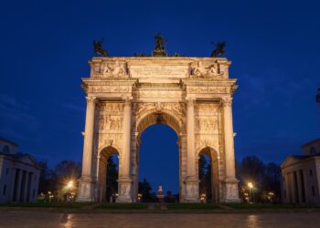 Milano, Palazzo Marino. Capodanno 2021 è “Pensieri Illuminati”, un’opera tra arte visiva, musica e prosa da vivere in streaming dalle proprie case