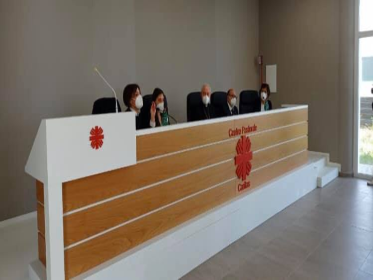 Un anno di emergenza sanitaria: come sono cambiati i volti delle povertà