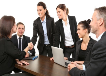 Lazio, approvata la legge sulla parità retributiva di genere