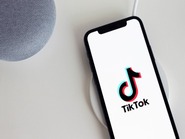 Da TikTok nuove misure per tenere i più piccoli fuori dalla piattaforma