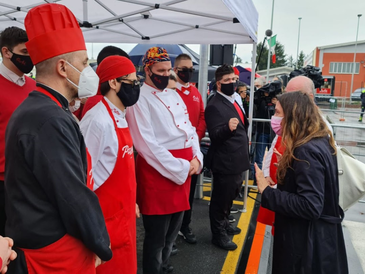 In Lombardia apre PizzAut, la prima pizzeria gestita da persone autistiche