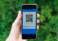 Pericoloso esibire il QR-code del green pass
