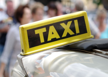 Milano: intesa tra Comune, Prefettura e Sindacati per contrastare il fenomeno dei taxi abusivi