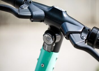 REGIONE LOMBARDIA APPROVA PROPOSTA DI LEGGE PER REGOLAMENTARE L’USO DEI MONOPATTINI ELETTRICI