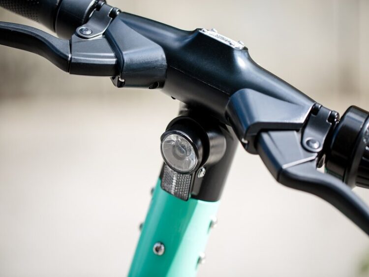 REGIONE LOMBARDIA APPROVA PROPOSTA DI LEGGE PER REGOLAMENTARE L’USO DEI MONOPATTINI ELETTRICI