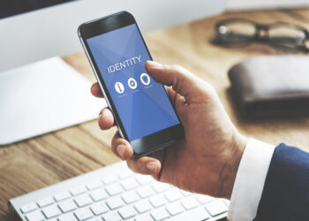 GARANTE PRIVACY: ATTENZIONE AL MICROFONO DEGLI SMARTPHONE SEMPRE ACCESO