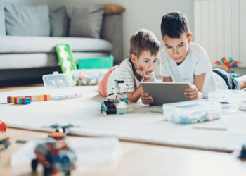 IL REGNO UNITO AUMENTA LA PROTEZIONE DEI MINORI ONLINE