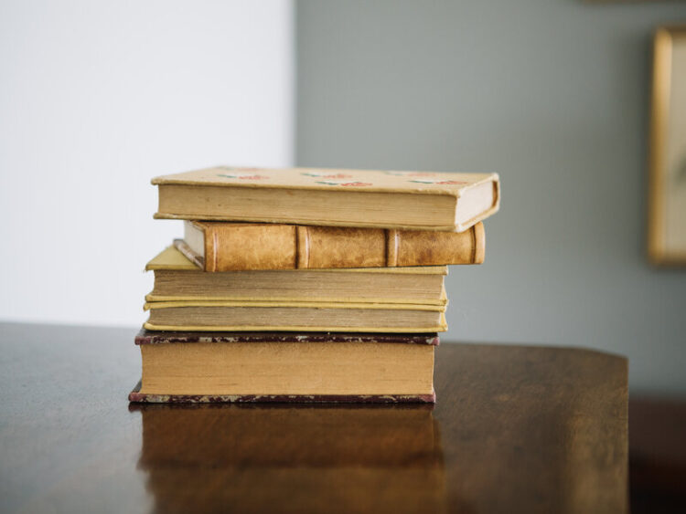 RESTAURARE I LIBRI ANTICHI GRAZIE A NANOCRISTALLI DI CELLULOSA