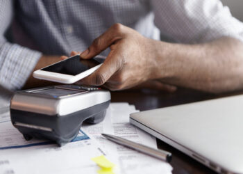 SUMUP E FONDAZIONE LENE THUN LANCIANO I POS SOLIDALI