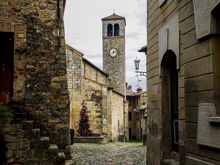 BORGHI DELL’EMILIA ROMAGNA A RISCHIO DI ABBANDONO, DAL PNRR 20 MILIONI DI EURO PER LA RIGENERAZIONE CULTURALE, SOCIALE ED ECONOMICA