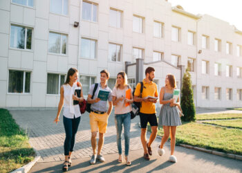 CRESCE L’UNIVERSITÀ EUROPEA E SI LAVORA PER UN BILANCIO UNIVERSITARIO COMUNE