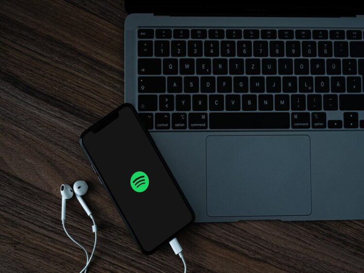 SPOTIFY E LE MISURE PER CONTENERE LA DISINFORMAZIONE SUL COVID-19