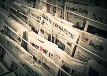 FRANCIA, 35 GIORNALISTI SOTTO SCORTA