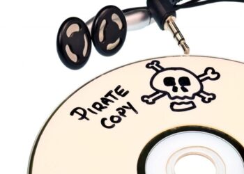 CLOUDFLARE DEVE BLOCCARE I SITI CHE VIOLANO IL DIRITTO D’AUTORE