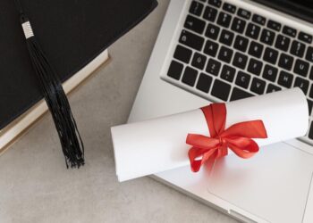 LAUREATI IN ITALIA, VINCE LA FIDUCIA NELLE TECNOLOGIE