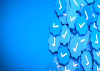 ELON MUSK RITENTA L’INTRODUZIONE DI TWITTER BLUE