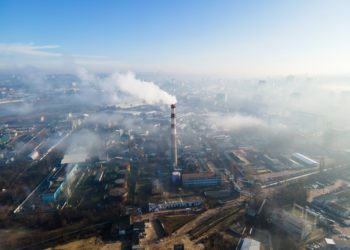 EMERGENZA CLIMATICA, STORICA INTESA IN UNIONE EUROPEA: “CHI INQUINA PAGA”