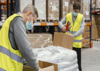 L’INTELLIGENZA ARTIFICIALE POTREBBE SOSTITUIRE DIPENDENTI AMAZON?