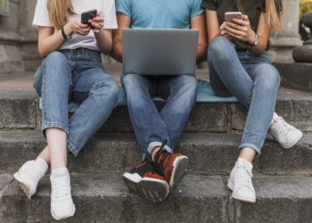 MAGGIORE ETÀ DIGITALE A 16 ANNI? ECCO LE PROPOSTE DELL’AUTORITÀ GARANTE PER L’INFANZIA E L’ADOLESCENZA