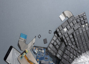 L’ITALIA RALLENTA LA CORSA “VIRTUOSA” ALLA RACCOLTA DI RIFIUTI ELETTRONICI, LA RAEE REGISTRA UNA DIMINUZIONE DEL 6,2%