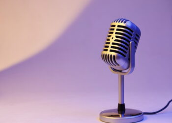 L’ASCESA DEI PODCAST: ANCHE IL PAPA HA APERTO IL SUO CANALE