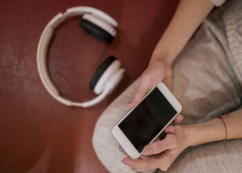 SCELTA UNILATERALE DI META: NON SI RINNOVA L’INTESA CON SIAE