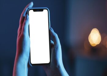 PHUBBING, UNA TENDENZA SEMPRE PIÙ DIFFUSA