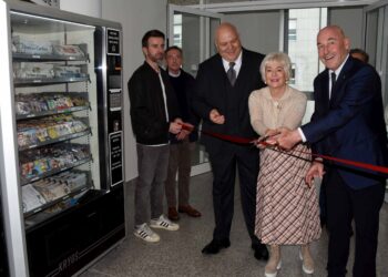 A FERRARA NASCE IL PRIMO DISTRIBUTORE AUTOMATICO DI GIORNALI