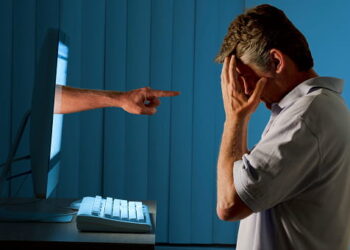 LIBERTA’ DI ESPRESSIONE E LIMITI DEI POST SUI SOCIAL