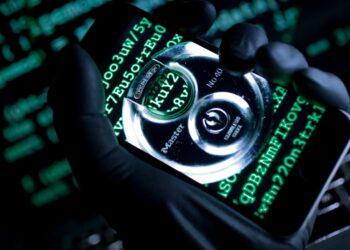 SICUREZZA NAZIONALE, NUOVE LEGGI CHE CONSENTONO DI SPIARE I GIORNALISTI