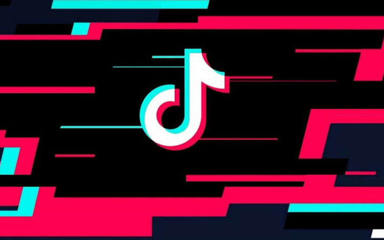 TIKTOK RIDEFINISCE LA STORIA CON L’INTELLIGENZA ARTIFICIALE, UN VIAGGIO VERSO IL PASSATO RIVISITATO DALLA CREATIVITA’ DIGITALE