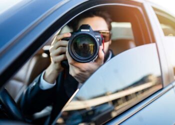 GIORNALISMO: STOP A FOTO INVASIVE IN CASA, ANCHE SE IL PERSONAGGIO È FAMOSO