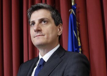 GARANTE SULLA DISINFORMAZIONE PER RICONOSCERE NEWS CREATE DA AI