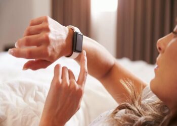 SMARTWATCH INDIVIDUANO PRECOCEMENTE LA MALATTIA DI PARKINSON