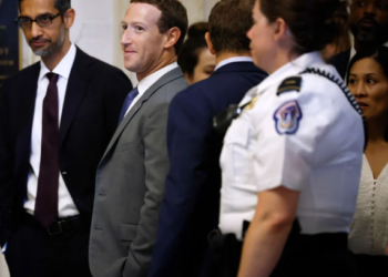 LE GRANDI MENTI DELLA SILICON VALLEY SI RIUNISCONO PER DISCUTERE DI AI