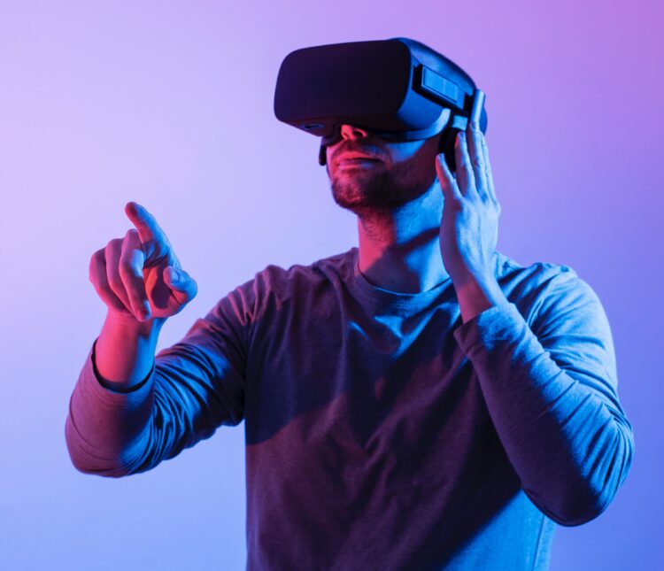 LA SCUOLA DEL FUTURO, TRA AI E METAVERSO