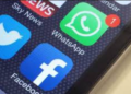 LA FRANCIA VIETA L’USO DI WHATSAPP AI POLITICI