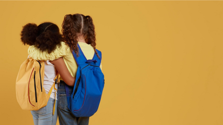 FOTO ESPLICITE DI BAMBINI NEI GENERATORI DI IMMAGINI CHE UTILIZZANO L’INTELLIGENZA ARTIFICIALE