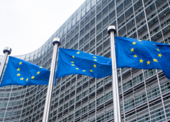 AI ACT, LE REAZIONI AL NUOVO REGOLAMENTO SULL’INTELLIGENZA ARTIFICIALE