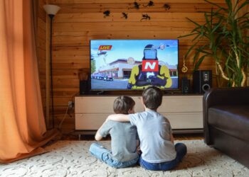 PIÙ TUTELE PER I MINORI IN TV: NUOVO CODICE MEDIA E MINORI