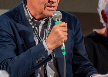 “L’USO DELL’AI DEVE DIVENTARE UN’OPPORTUNITÀ E NON DEVE ESSERE PERCEPITO COME UN PROBLEMA”