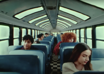 PRIMO VIDEO MUSICALE CREATO INTERAMENTE DALL’INTELLIGENZA ARTIFICIALE GENERATIVA