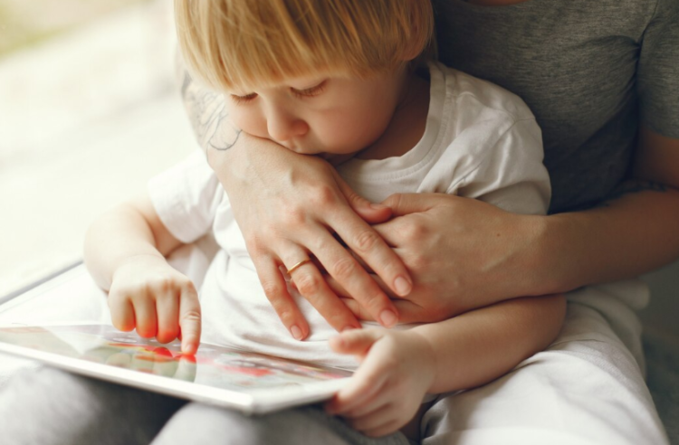 MINORI E DIGITALE: QUANTO È EFFICACE IL PARENTAL CONTROL?