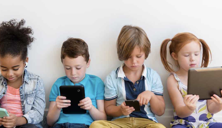 SOCIAL MEDIA: NUOVA EMERGENZA PER LA SALUTE PUBBLICA?