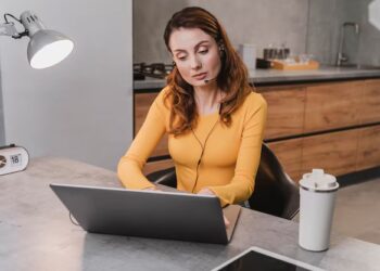 L’AI NEL PC PER UN’ESPERIENZA DI LAVORO IBRIDO