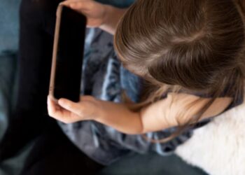 PRIVACY DEI MINORI SUI GIORNALI, ATTENZIONE A NON LEDERE LA LORO DIGNITÀ